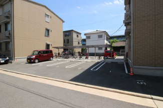 【駐車場】