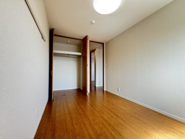 ベレオ合川の洋室