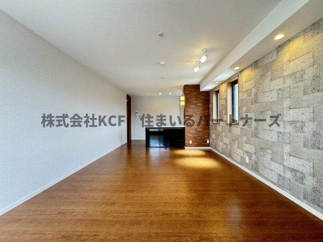 ベレオ合川の居間・リビング
