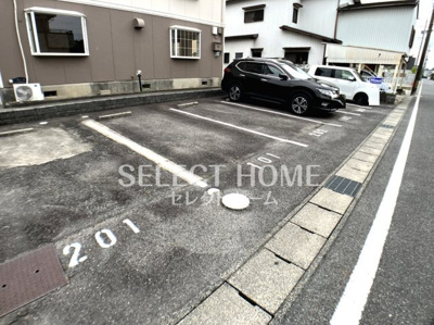 【駐車場】 | シエモア２１ | 駐車場に車を止められます