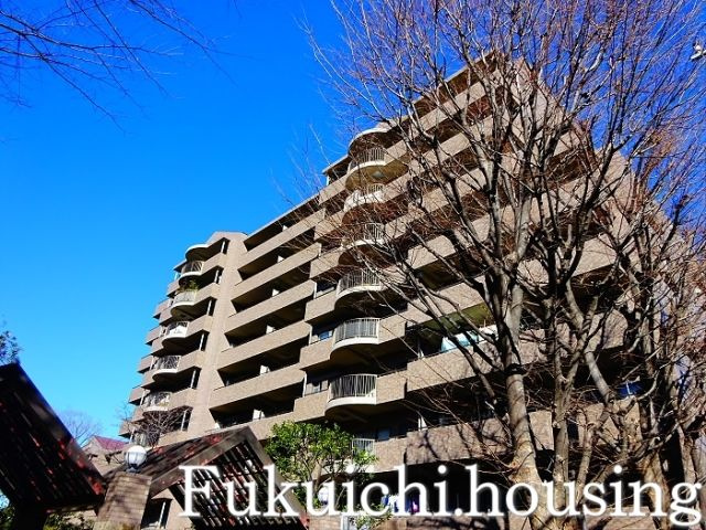 桜丘フラットの外観