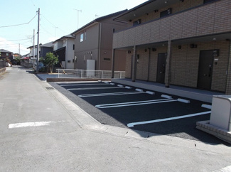 【駐車場】