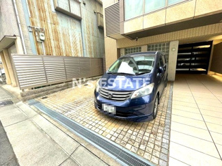 【駐車場】
