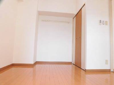 プロスペクト河原町五条の内装|洋室