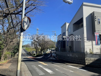 【前面道路含む現地写真】