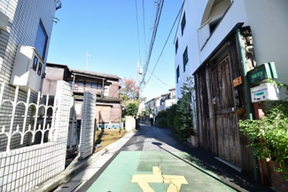 【前面道路含む現地写真】 | 現地見学や資料請求などお気軽にお問合わせ下さい。
周辺環境とあわせて現地ご案内致します。