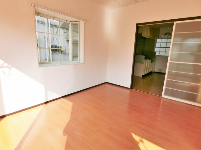 モアクレスト明光の洋室