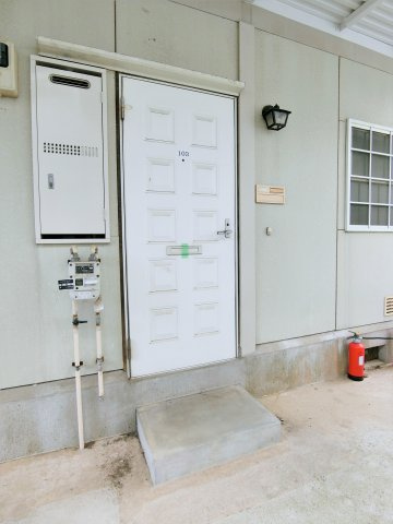 モアクレスト明光の玄関