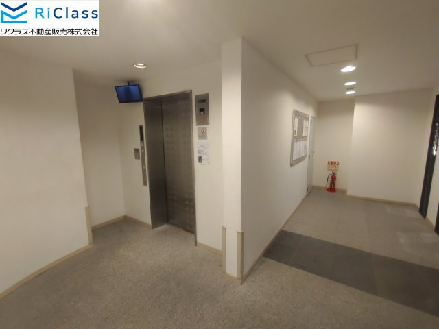 アパタワーズ神戸三宮のその他共用部分|エレベーターホールです