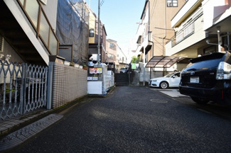 【前面道路含む現地写真】 | 北側4ｍ私道