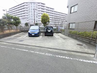 【駐車場】 | ソレアード・ホームズ上星川 | 平置き駐車場です。