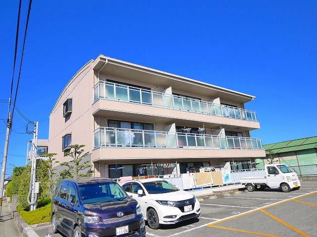 セゾンルヴィエールAの外観|外はこのようになっています