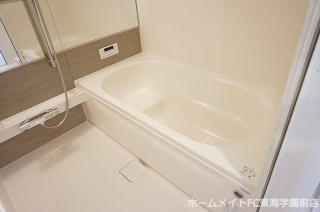 合志市須屋のアパートの浴室