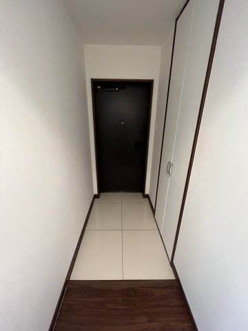 アルテマイスターディアナイーストの玄関