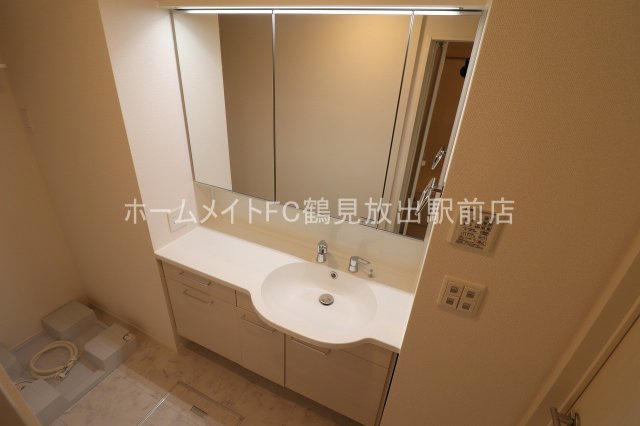 ボヌワール高井田の洗面所