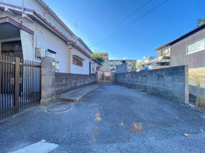 【駐車場】 | 豊中市春日町3丁目貸家