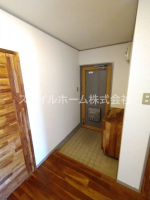 【玄関】 | ユトリロ前田南