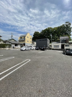 【駐車場】