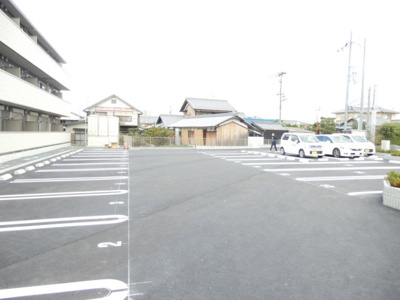 【駐車場】 | ノイエ南草津