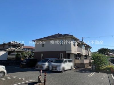 【駐車場】 | シャーメゾン御立東 | 駐車場があるので、車を買う予定の方も安心です