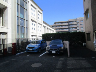 【駐車場】