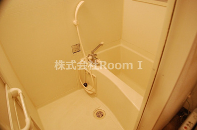 【浴室】 | ディナスティ堺筋本町 | コンパクトで使いやすいお風呂です
