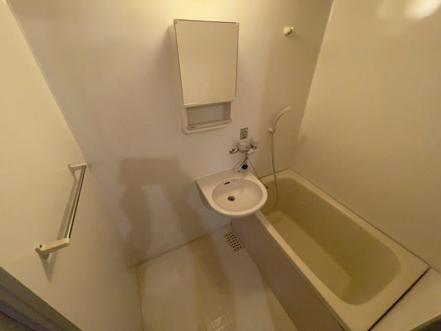 プレジュール石崎の浴室