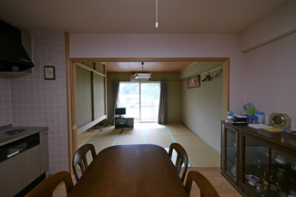 【居間・リビング】 | セーフティヴィラ