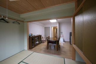 【居間・リビング】 | セーフティヴィラ