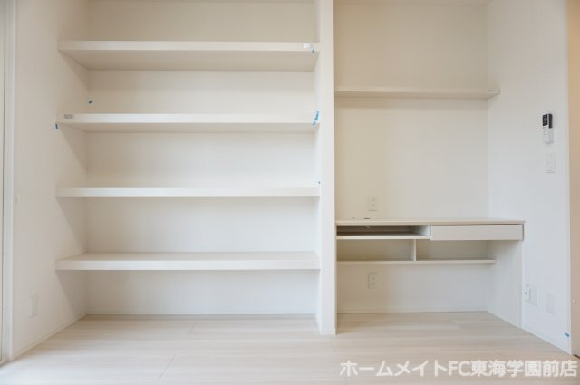 ファーブラウの内装