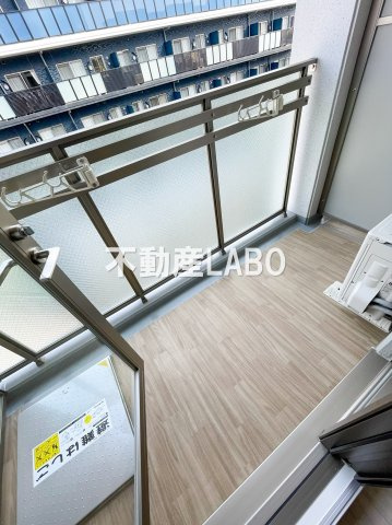 エスリード難波 THE FIRSTのバルコニー