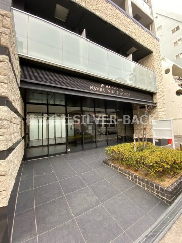 アドバンス難波西アクアのエントランス