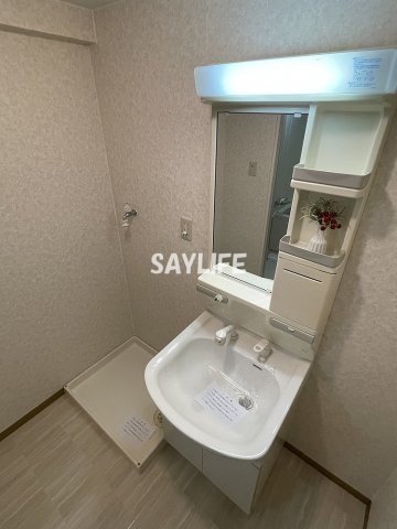 メゾンパルフェートの独立洗面台
