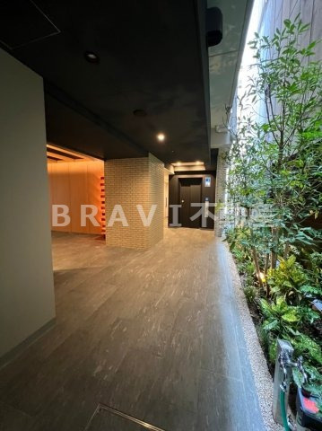 イニシア大手前　BRAVI不動産のロビー|【イニシア大手前】清潔なロビーです