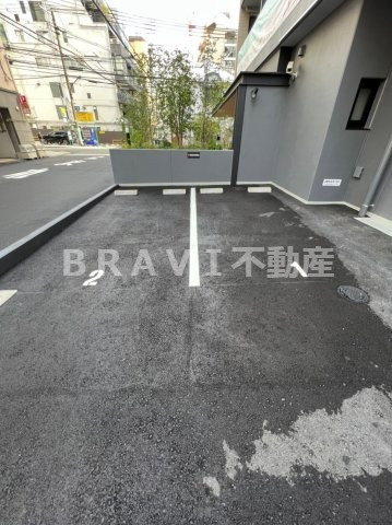 イニシア大手前　BRAVI不動産の駐車場|【イニシア大手前】駐車場です