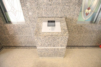 【エントランス】 | 防犯上安心のオートロック機能付きマンション♪