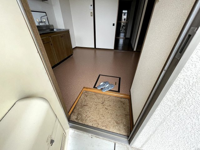 コスモハイツ松本Ⅰの玄関