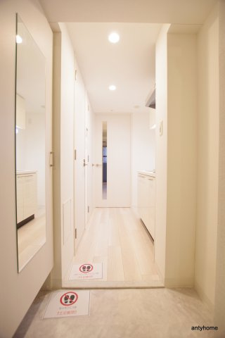 エスリード弁天町グランツ 仲介手数料無料の玄関