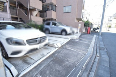 【駐車場】 | クリオ調布弐番館 | 敷地内駐車場。月額：10,000～17,000円。