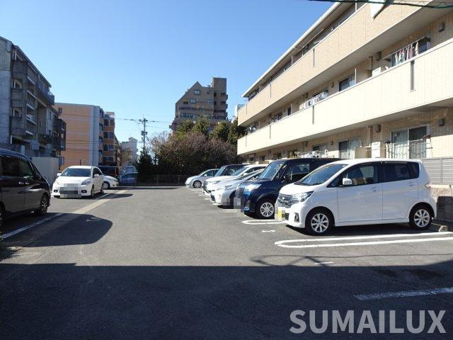 熊本市中央区国府１丁目のアパートの駐車場