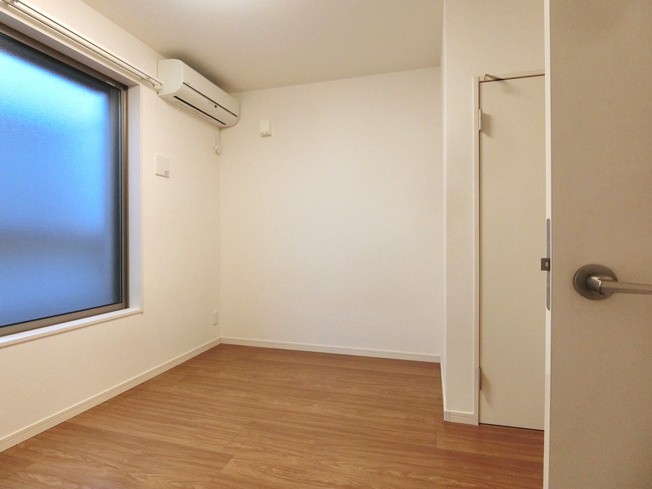 【居間・リビング】 | 洋室