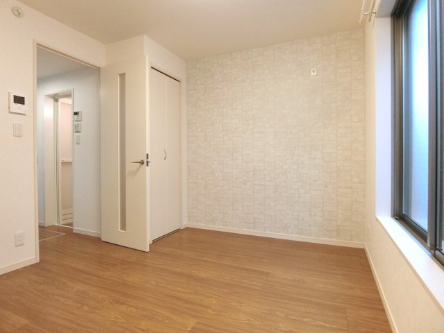 【寝室】 | 洋室