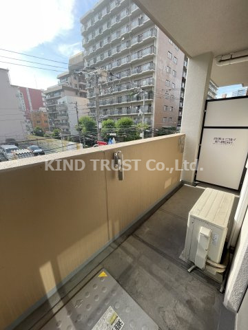 シャンテ与力町のバルコニー|陽当たり良好なバルコニーです