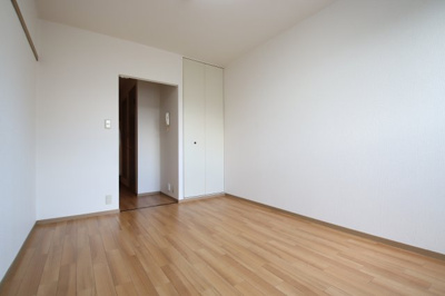 【寝室】 | カマールM