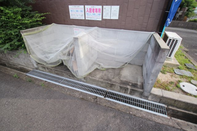 【その他共用部分】 | カマールM | 敷地内ごみ置場