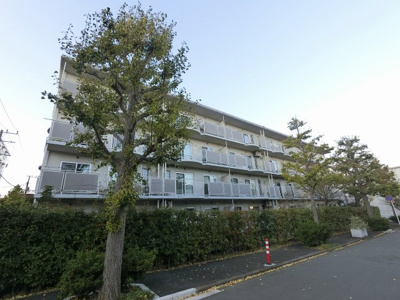 【外観】 | 磯子レインボーハイツ６－２号棟 | 昭和５５年３月築、管理人は日勤勤務につき管理体制良好です♪