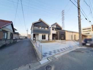 【前面道路含む現地写真】