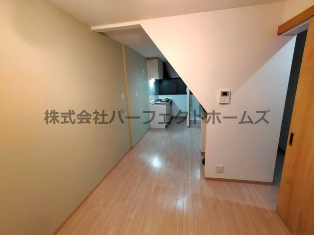 高野道1丁目中古戸建の居間・リビング|ゆったりとしたリビングです