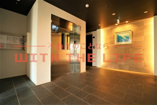 ベレオ合川【キャッシュバック対象物件】のエントランス|落ち着いたエントランスです