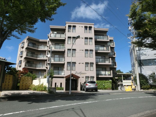 アートフォルム富塚